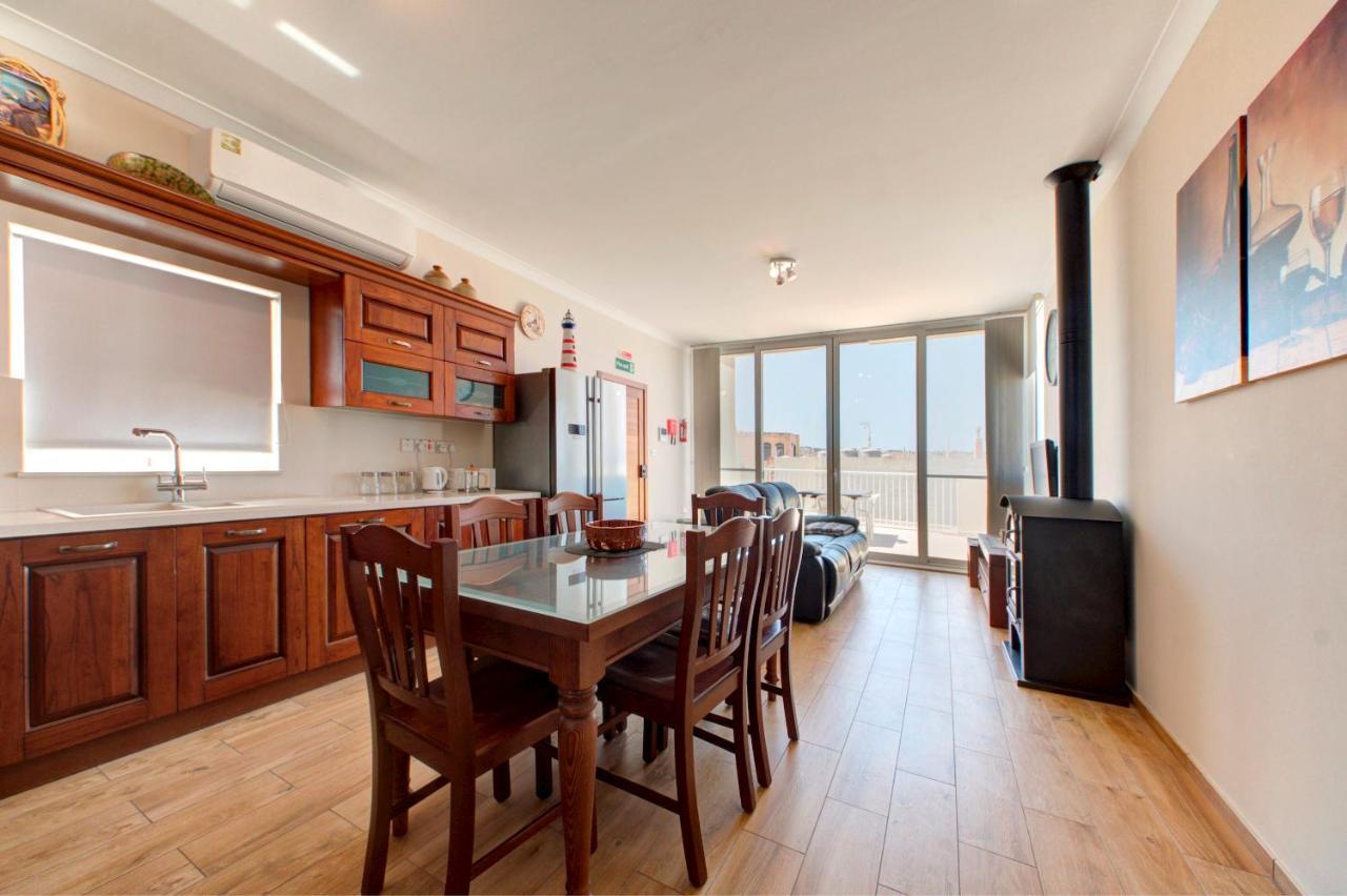 Modern Seaside 2 Bedroom Penthouse With Sea Views St. Paul's Bay Ngoại thất bức ảnh