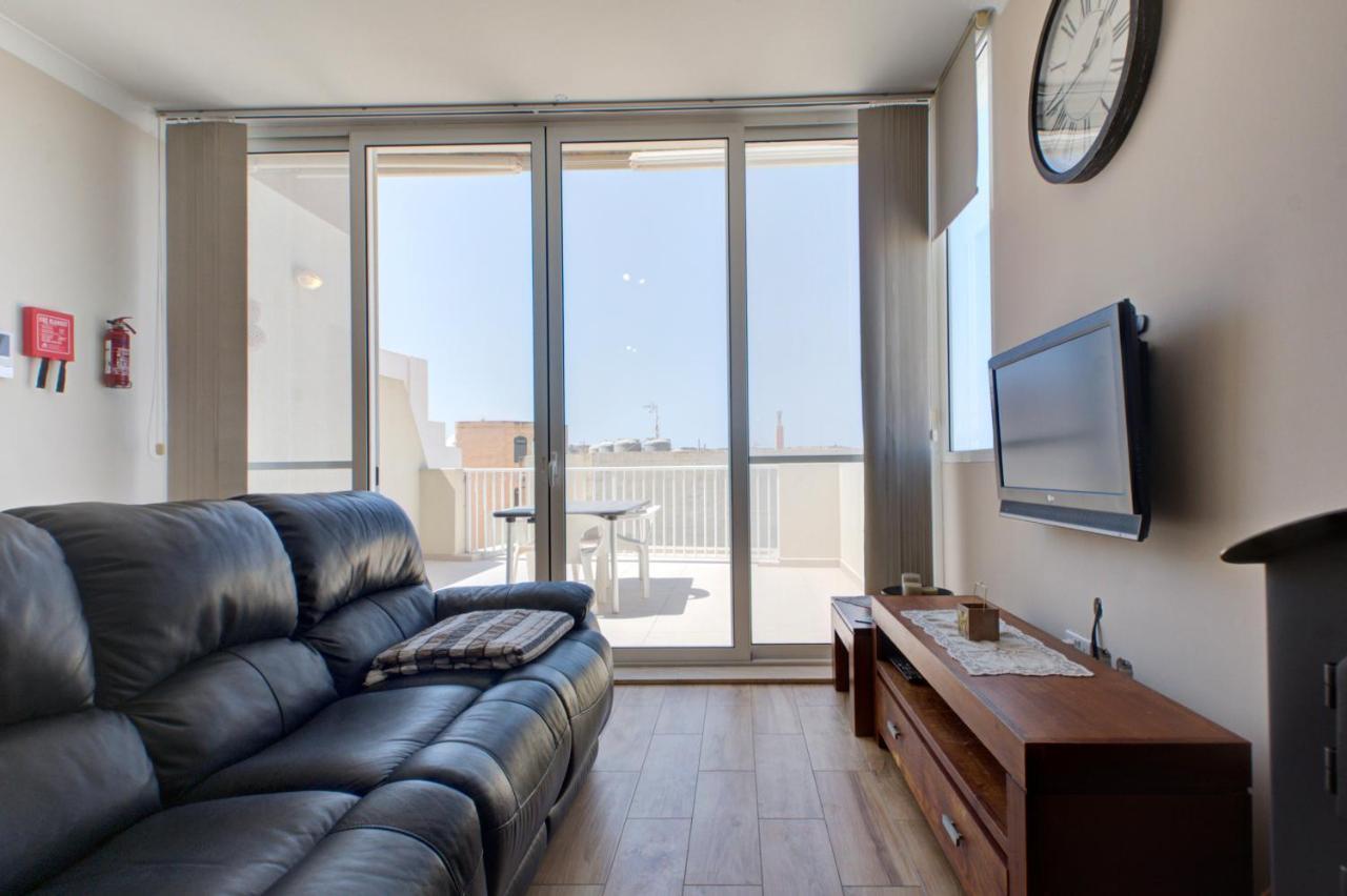 Modern Seaside 2 Bedroom Penthouse With Sea Views St. Paul's Bay Ngoại thất bức ảnh
